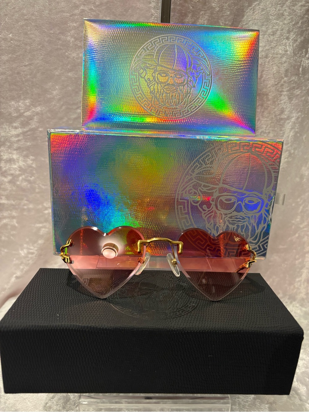 VINTAGE FRAMES COMPANY HEART DECOR RIMLESS DRILL MOUNT 24KT GOLD Red Gradient